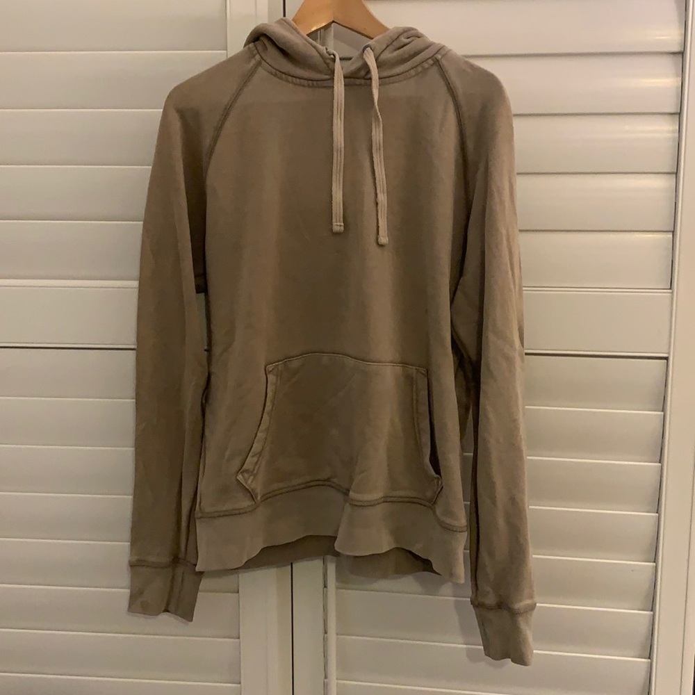 GAP men’s beige Hoodie. Size S